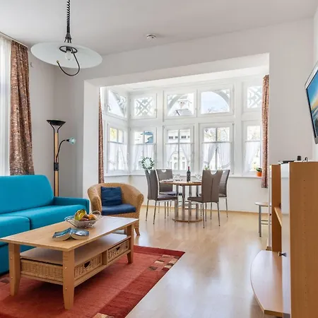 5 Eden Villa *